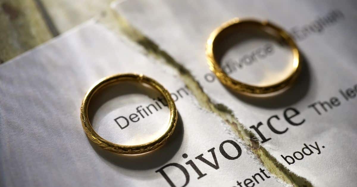 את מסורבת גט? מדריך להתמודדות נפשית ומשפטית במאבק לחירות